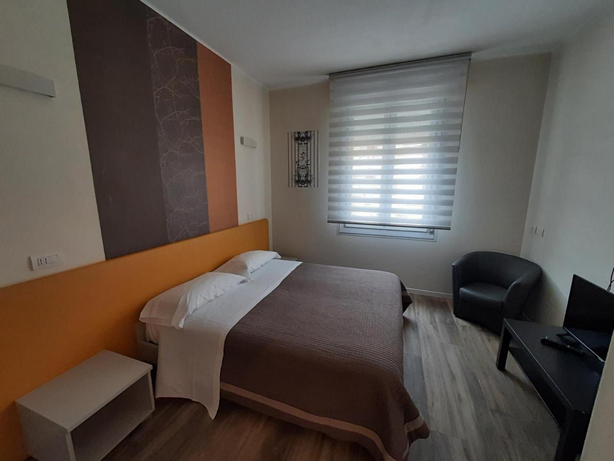Stop&Go Suites And Apartments Maranello Eksteriør bilde